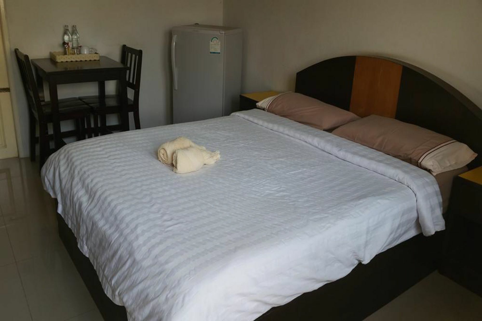 Charoen Apartment Hotel Trang Extérieur photo